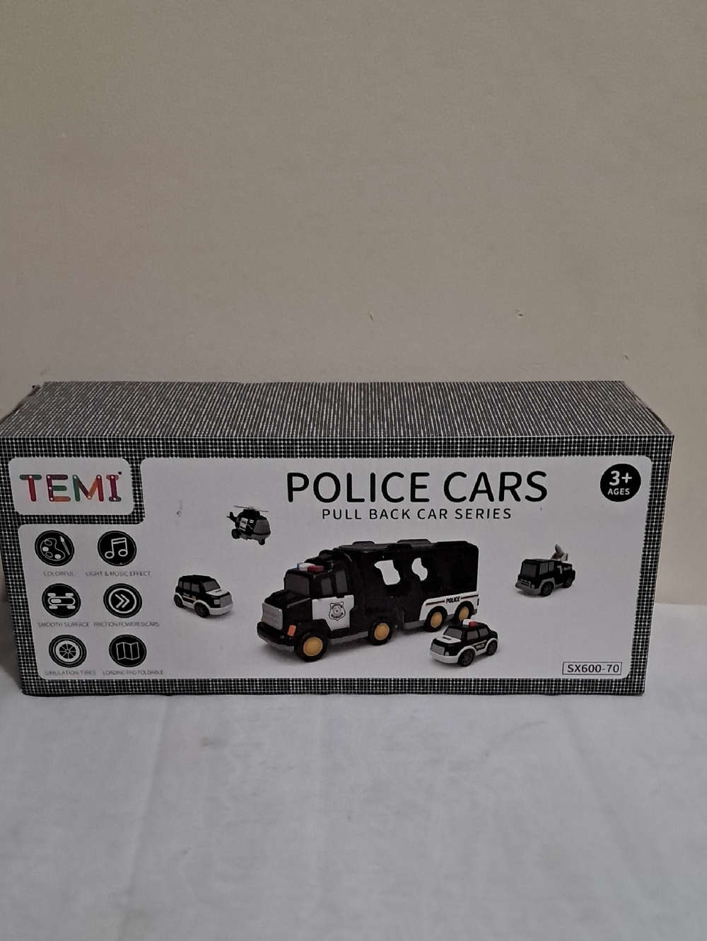 Black & White Police Pull-Back Vehicle Playset